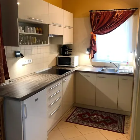 Case de vacanță Tamasi Villa- Nyaralohaz *