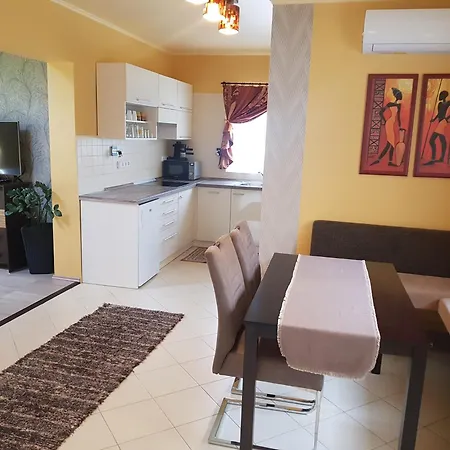 Tamasi Villa- Nyaralohaz Balatonkeresztúr