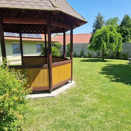 Tamasi Villa- Nyaralohaz * Balatonkeresztúr
